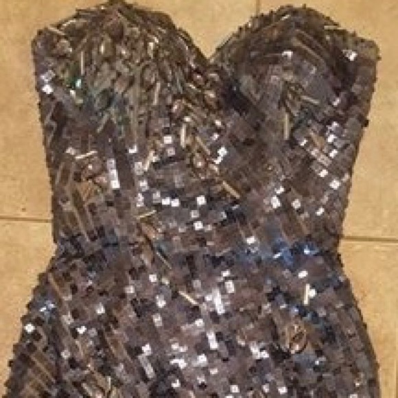 Dresses & Skirts - MacDuggal sequined dress